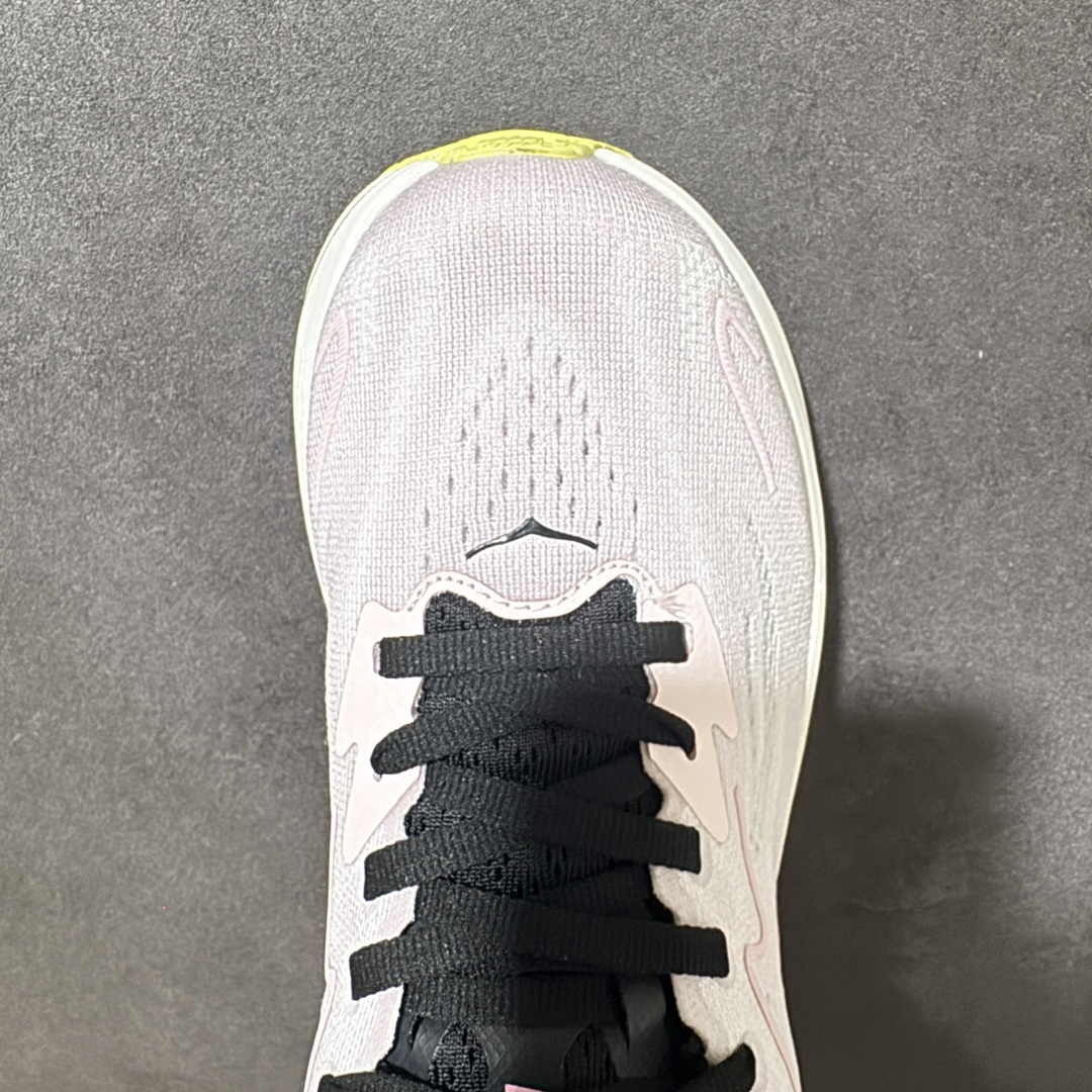 HOKA M CLIFTON 10 轻量低帮户外越野跑鞋 户外山脉越野轻量运动跑鞋 鞋面用轻的无缝架构 鞋带用了弹性不易