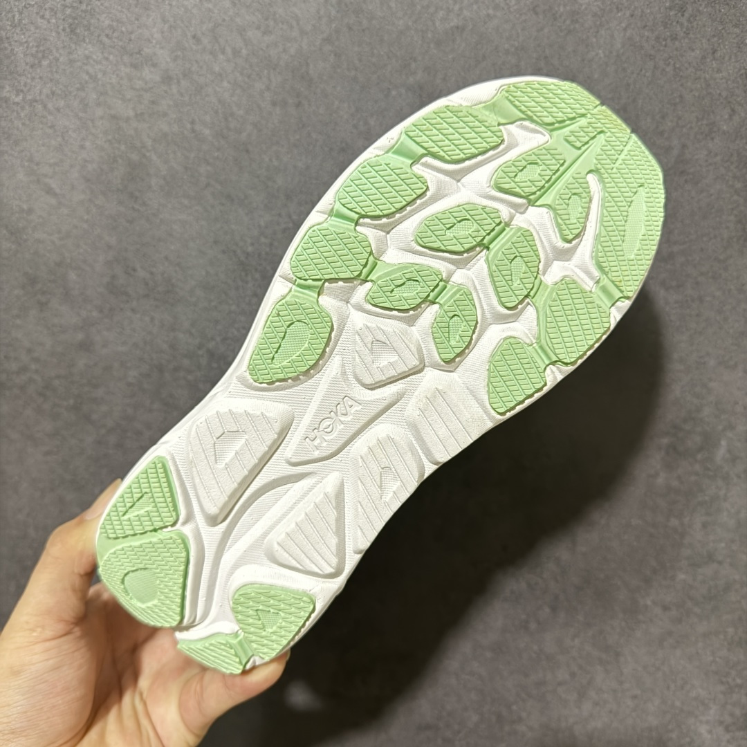 HOKA M CLIFTON 10 轻量低帮户外越野跑鞋 户外山脉越野轻量运动跑鞋 鞋面用轻的无缝架构 鞋带用了弹性不易