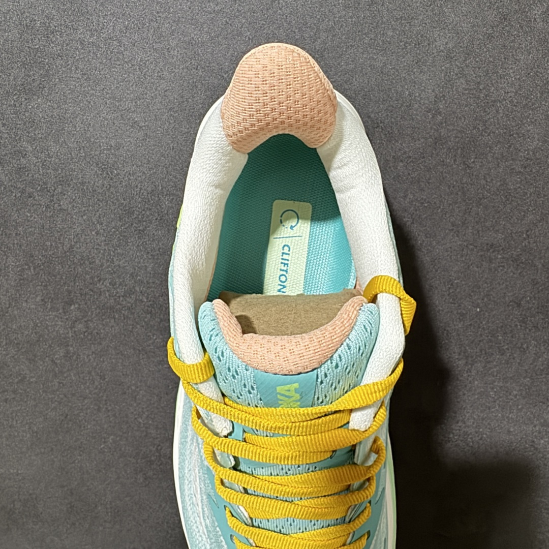 HOKA M CLIFTON 10 轻量低帮户外越野跑鞋 户外山脉越野轻量运动跑鞋 鞋面用轻的无缝架构 鞋带用了弹性不易