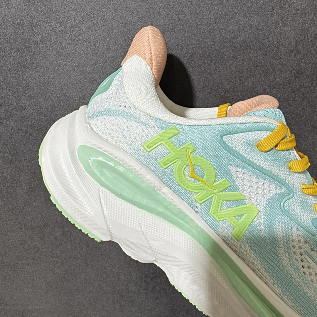 HOKA M CLIFTON 10 轻量低帮户外越野跑鞋 户外山脉越野轻量运动跑鞋 鞋面用轻的无缝架构 鞋带用了弹性不易