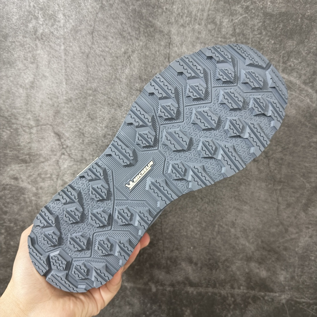 DESCENTE BOA Dualis GTX迪桑特轻盈缓震皮鞋面时尚休闲运动覆盖防水男子越野跑鞋 官方同步 正确细节 