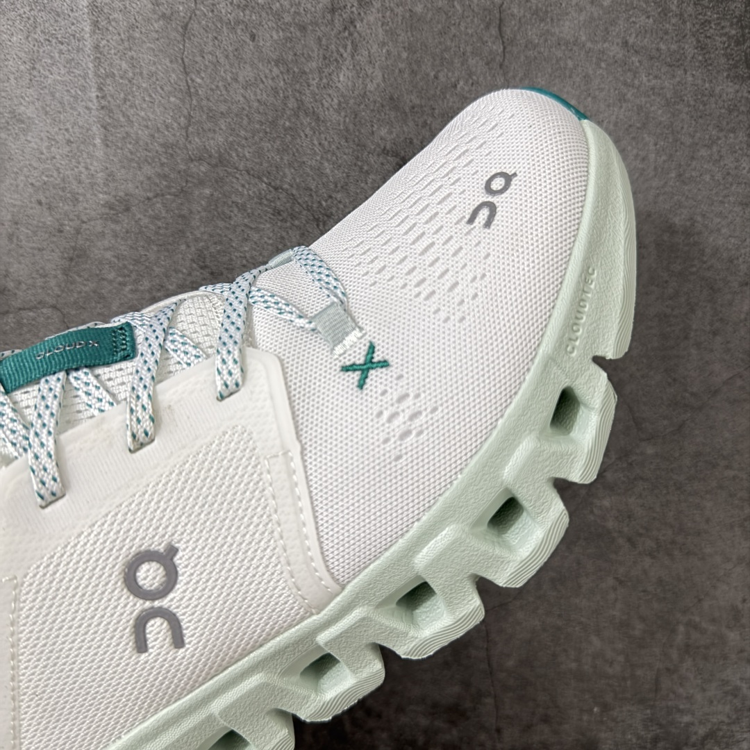 On Cloud X 5昂跑 舒适柔软 休闲 跑步鞋 On昂跑Cloud X5适合日常休闲穿着，云状结构提供柔软的缓震脚