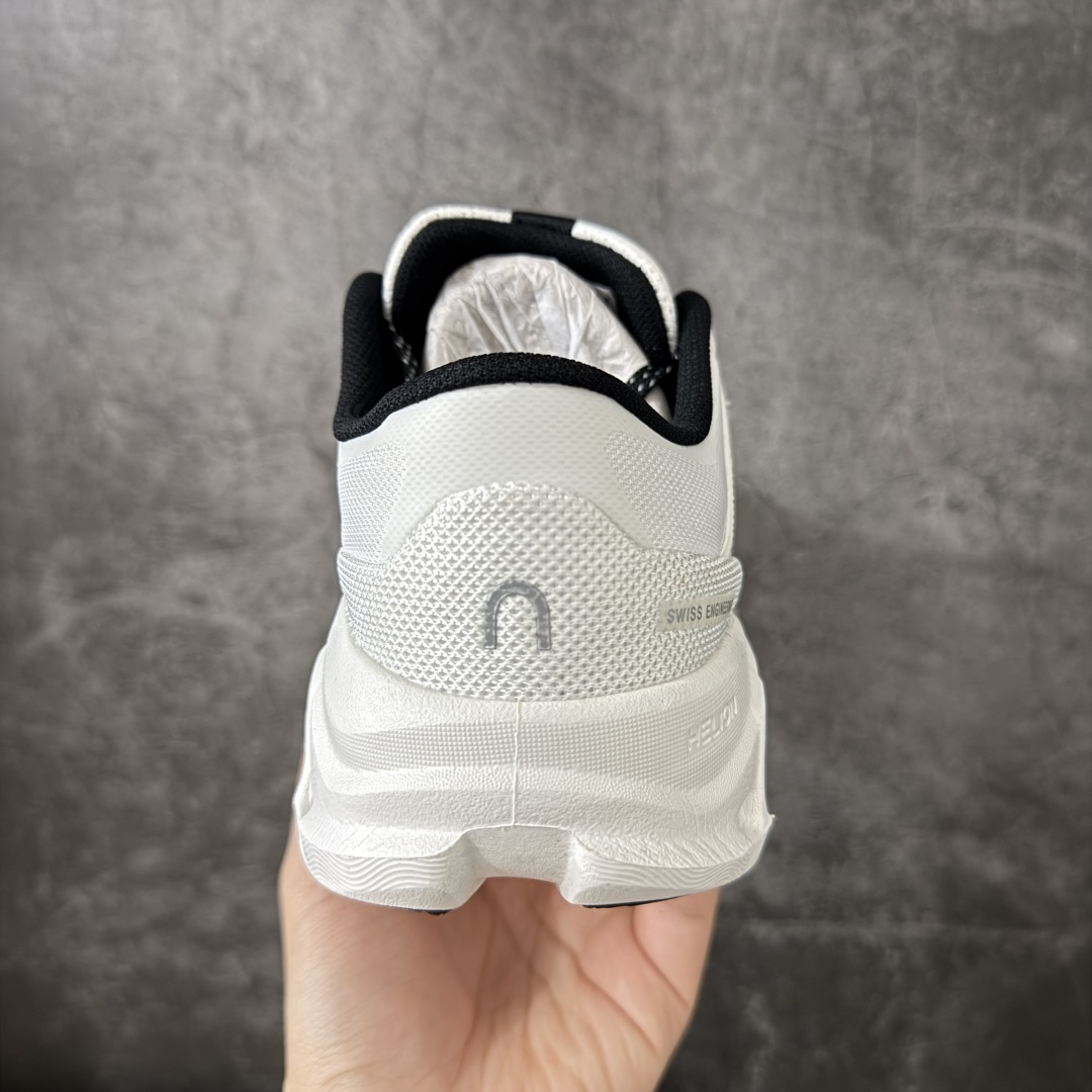 On Cloud X 5昂跑 舒适柔软 休闲 跑步鞋 On昂跑Cloud X5适合日常休闲穿着，云状结构提供柔软的缓震脚