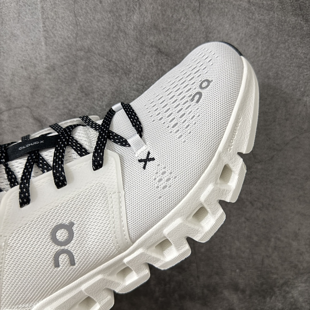 On Cloud X 5昂跑 舒适柔软 休闲 跑步鞋 On昂跑Cloud X5适合日常休闲穿着，云状结构提供柔软的缓震脚