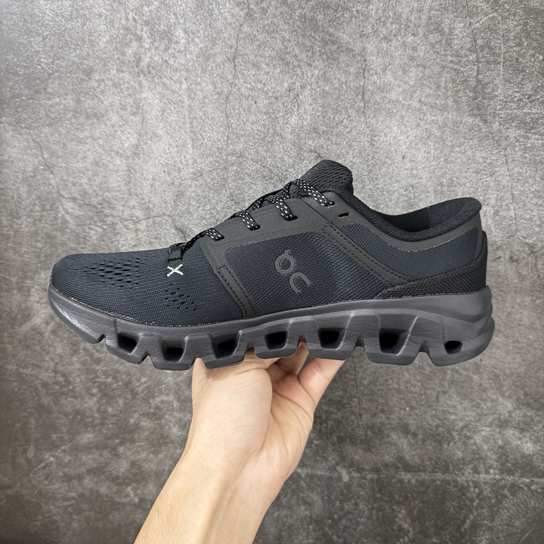 On Cloud X 5昂跑 舒适柔软 休闲 跑步鞋 On昂跑Cloud X5适合日常休闲穿着，云状结构提供柔软的缓震脚