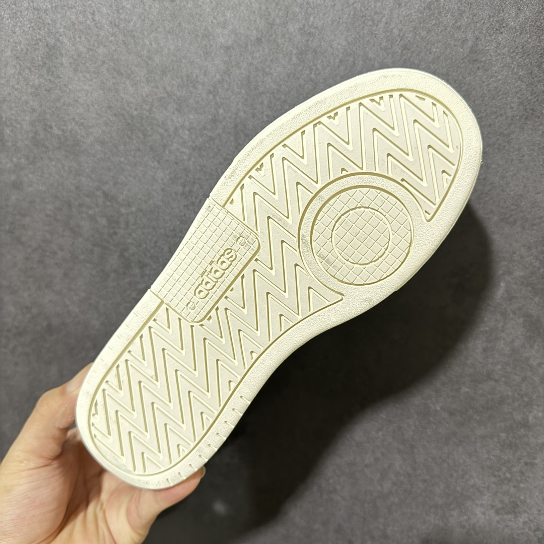 Adidas D-PAD Classic 阿迪达斯 舒适百搭 防滑耐磨 低帮 板鞋 货号:KZ5570 尺码:36 36