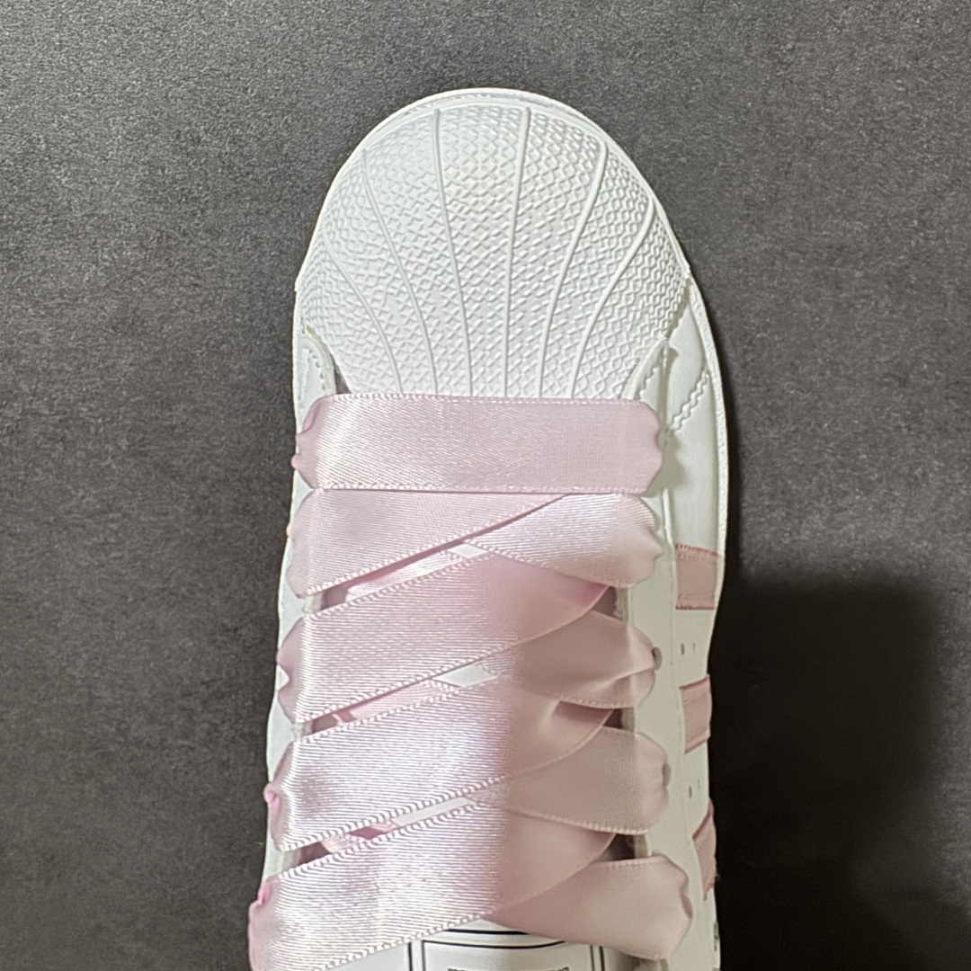 Adidas Originals Superstar贝壳头系列 阿迪达斯 低帮经典百搭休闲运动板鞋 货号：JH9976 