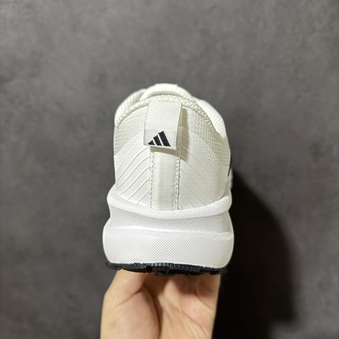 Adidas Runfalcon 6 ATR M 阿迪达斯 舒适防滑 耐磨 低帮运动轻盈跑鞋 这款运动鞋凭借织物面料和舒