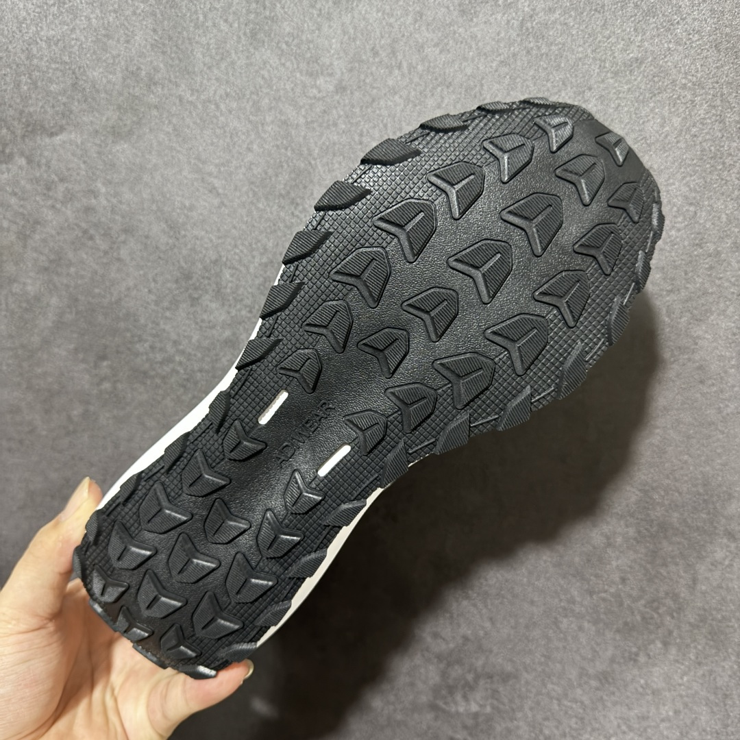 Adidas Runfalcon 6 ATR M 阿迪达斯 舒适防滑 耐磨 低帮运动轻盈跑鞋 这款运动鞋凭借织物面料和舒