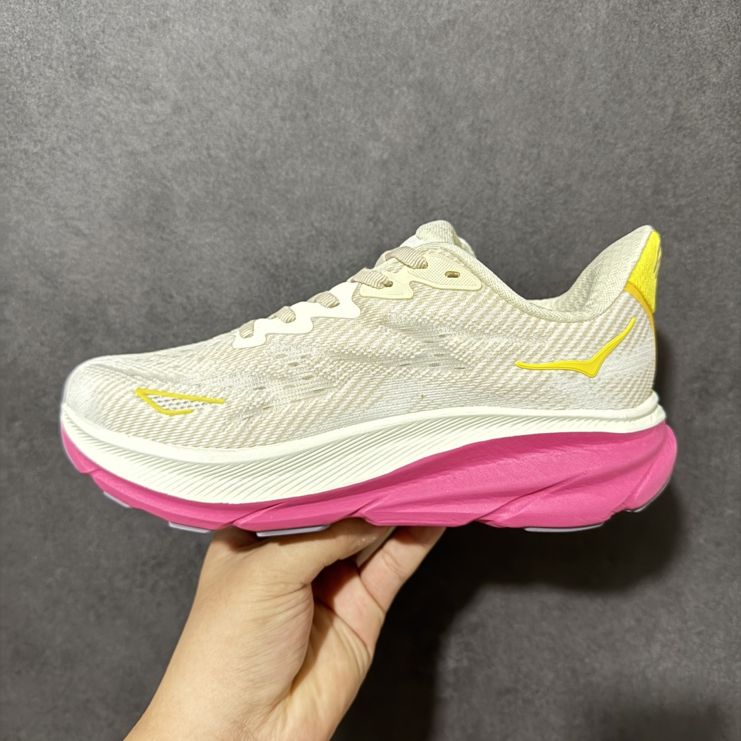 HOKA W CLIFTON PRO 轻量低帮户外越野跑鞋 户外山脉越野轻量运动跑鞋 鞋面用轻的无缝架构 鞋带用了弹性不