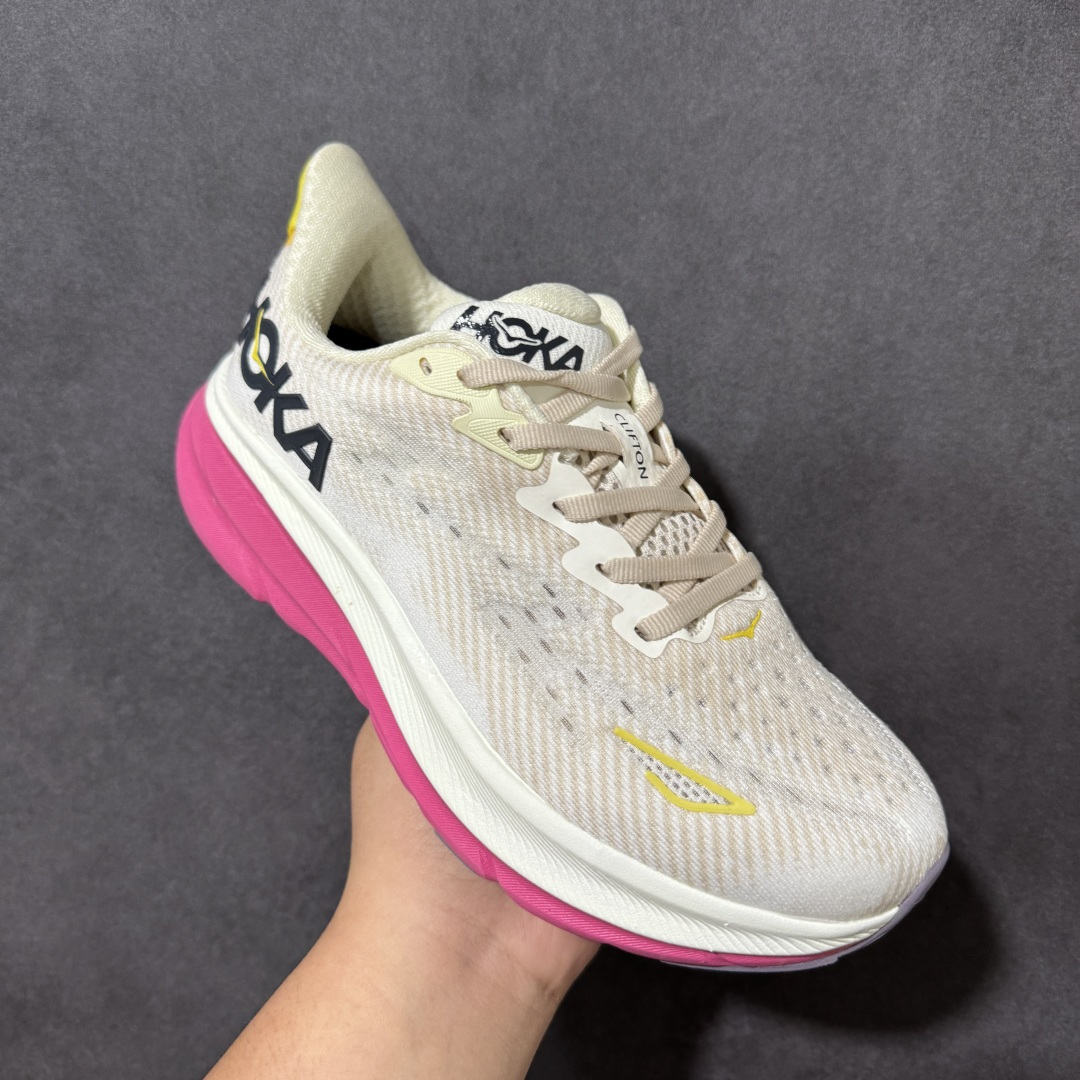 HOKA W CLIFTON PRO 轻量低帮户外越野跑鞋 户外山脉越野轻量运动跑鞋 鞋面用轻的无缝架构 鞋带用了弹性不