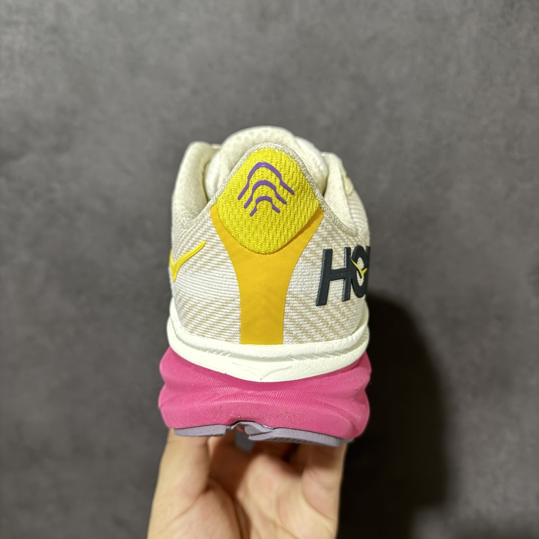 HOKA W CLIFTON PRO 轻量低帮户外越野跑鞋 户外山脉越野轻量运动跑鞋 鞋面用轻的无缝架构 鞋带用了弹性不