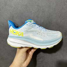 HOKA W CLIFTON PRO 轻量低帮户外越野跑鞋 户外山脉越野轻量运动跑鞋 鞋面用轻的无缝架构 鞋带用了弹性不 HOKA W CLIFTON PRO 轻量低帮户外越野跑鞋 户外山脉越野轻量运动跑鞋 鞋面用轻的无缝架构 鞋带用了弹性不