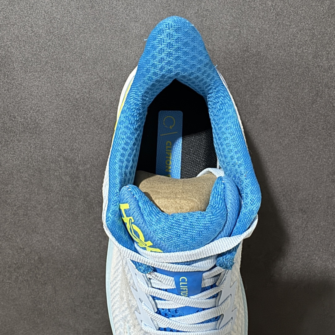 HOKA W CLIFTON PRO 轻量低帮户外越野跑鞋 户外山脉越野轻量运动跑鞋 鞋面用轻的无缝架构 鞋带用了弹性不