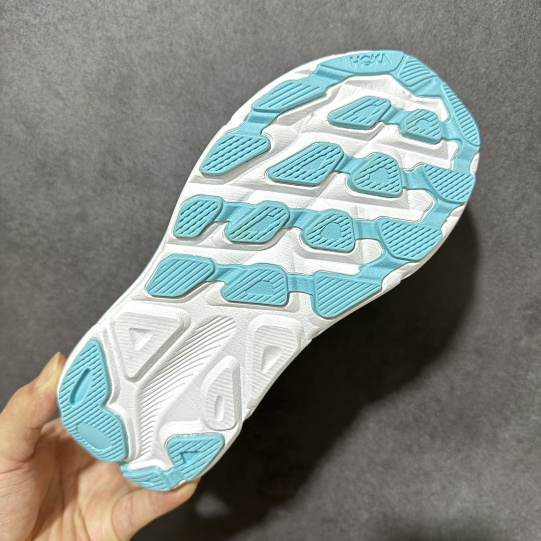 HOKA W CLIFTON PRO 轻量低帮户外越野跑鞋 户外山脉越野轻量运动跑鞋 鞋面用轻的无缝架构 鞋带用了弹性不
