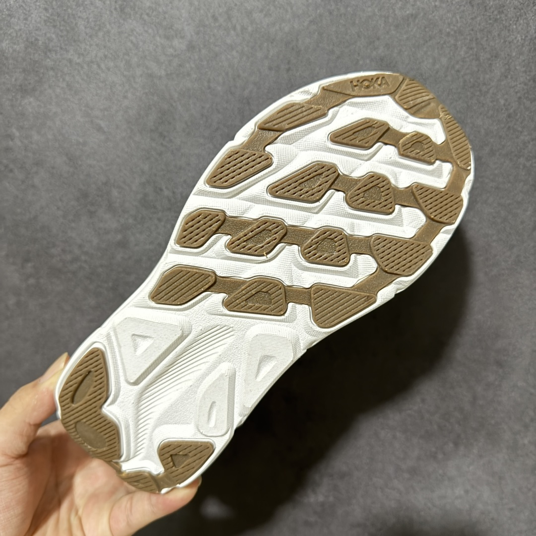 HOKA W CLIFTON PRO 轻量低帮户外越野跑鞋 户外山脉越野轻量运动跑鞋 鞋面用轻的无缝架构 鞋带用了弹性不