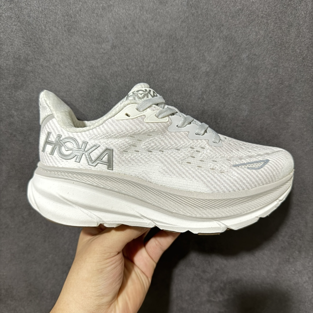 HOKA W CLIFTON PRO 轻量低帮户外越野跑鞋 户外山脉越野轻量运动跑鞋 鞋面用轻的无缝架构 鞋带用了弹性不 HOKA W CLIFTON PRO 轻量低帮户外越野跑鞋 户外山脉越野轻量运动跑鞋 鞋面用轻的无缝架构 鞋带用了弹性不