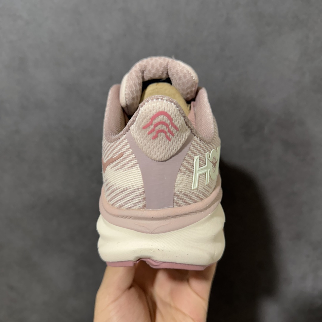 HOKA W CLIFTON PRO 轻量低帮户外越野跑鞋 户外山脉越野轻量运动跑鞋 鞋面用轻的无缝架构 鞋带用了弹性不