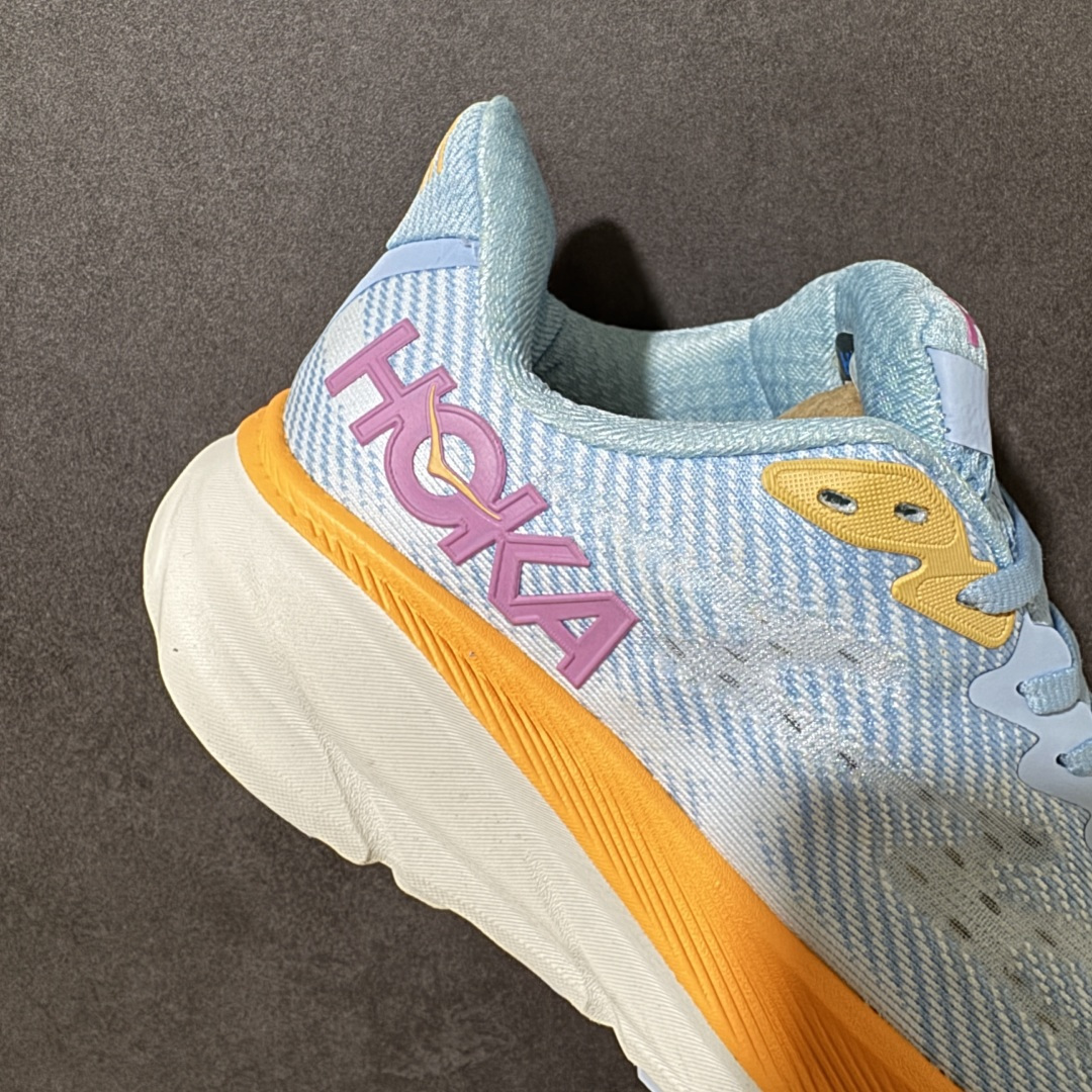 HOKA W CLIFTON PRO 轻量低帮户外越野跑鞋 户外山脉越野轻量运动跑鞋 鞋面用轻的无缝架构 鞋带用了弹性不