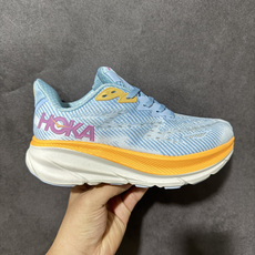 HOKA W CLIFTON PRO 轻量低帮户外越野跑鞋 户外山脉越野轻量运动跑鞋 鞋面用轻的无缝架构 鞋带用了弹性不 HOKA W CLIFTON PRO 轻量低帮户外越野跑鞋 户外山脉越野轻量运动跑鞋 鞋面用轻的无缝架构 鞋带用了弹性不
