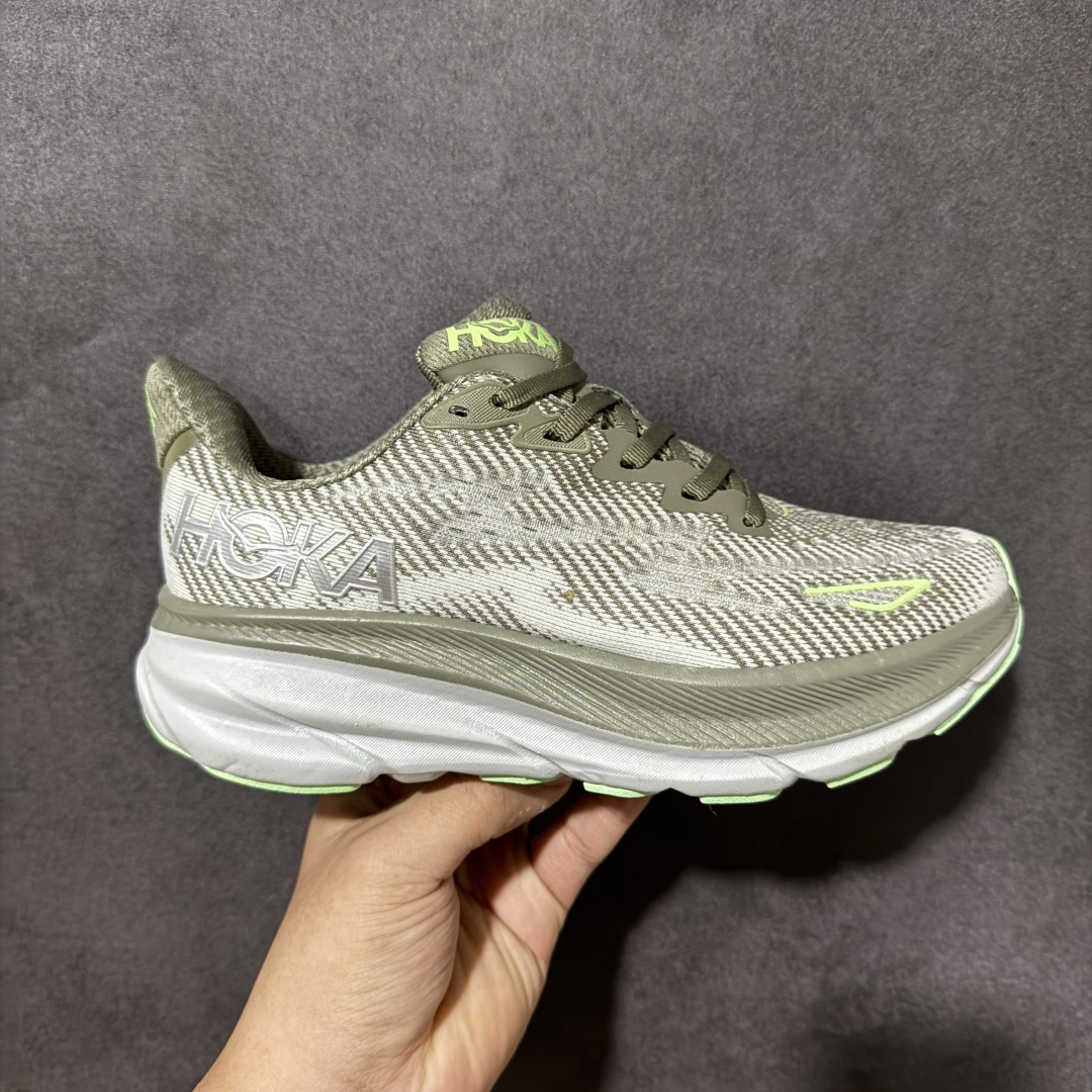 HOKA W CLIFTON PRO 轻量低帮户外越野跑鞋 户外山脉越野轻量运动跑鞋 鞋面用轻的无缝架构 鞋带用了弹性不 HOKA W CLIFTON PRO 轻量低帮户外越野跑鞋 户外山脉越野轻量运动跑鞋 鞋面用轻的无缝架构 鞋带用了弹性不