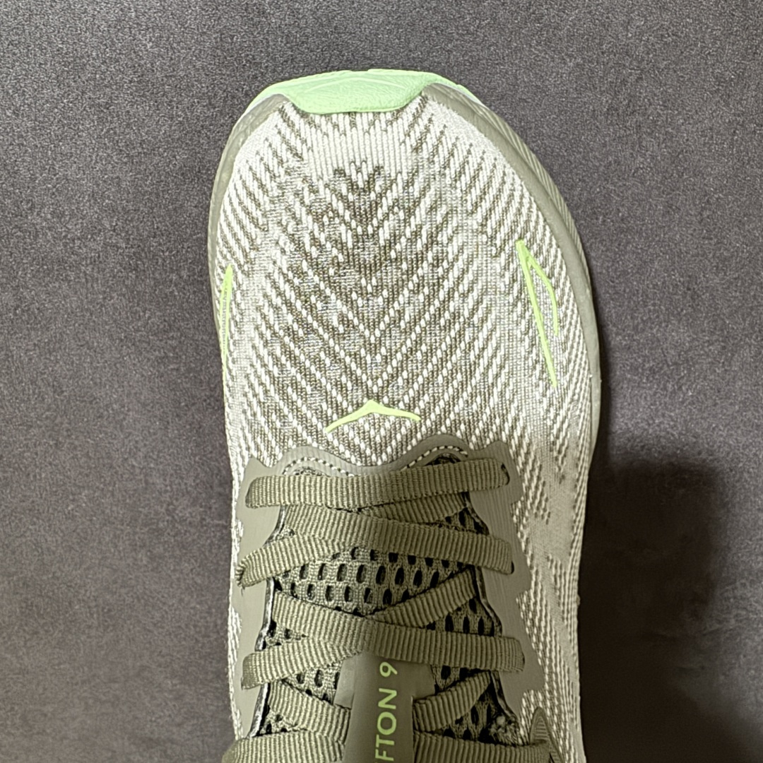 HOKA W CLIFTON PRO 轻量低帮户外越野跑鞋 户外山脉越野轻量运动跑鞋 鞋面用轻的无缝架构 鞋带用了弹性不