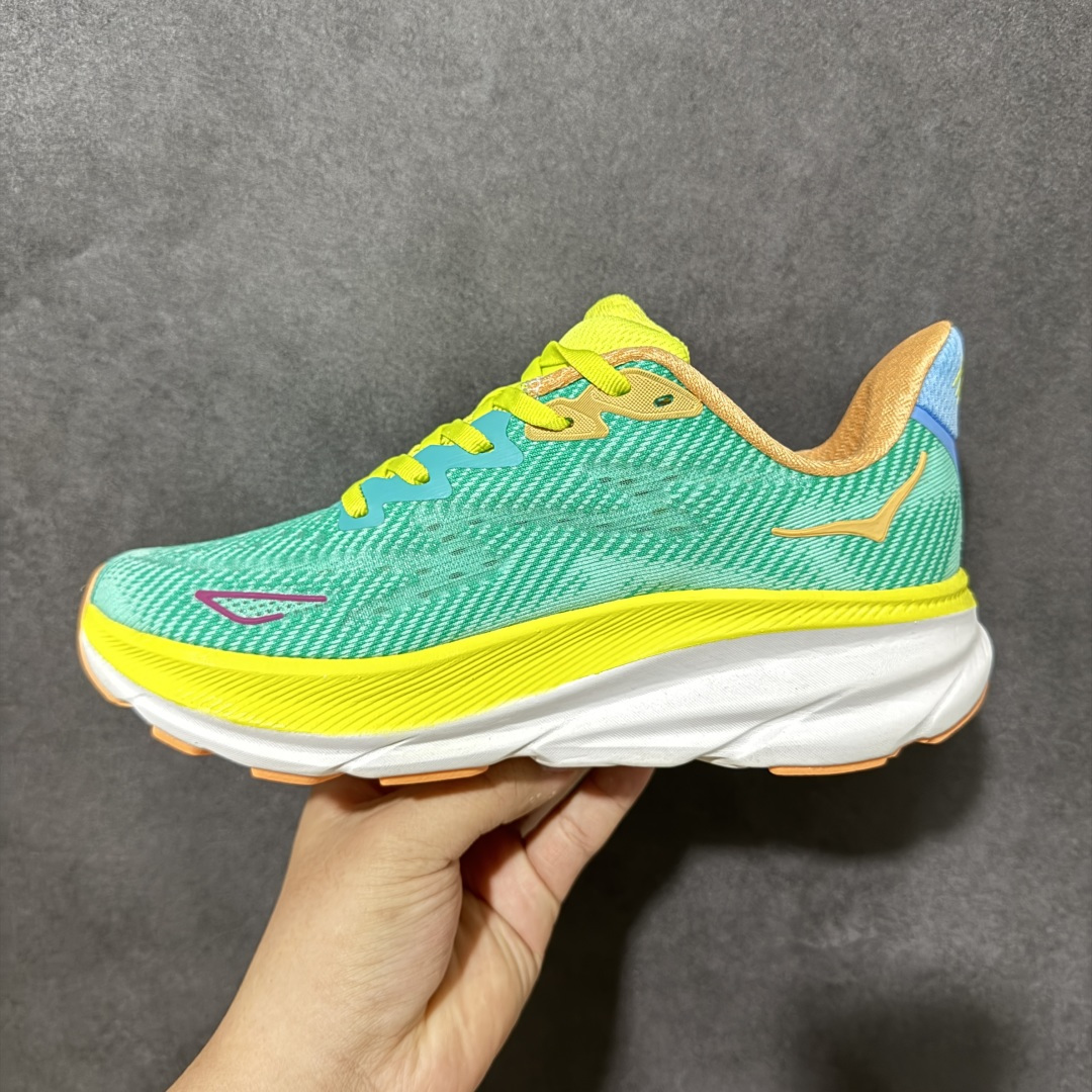 HOKA W CLIFTON PRO 轻量低帮户外越野跑鞋 户外山脉越野轻量运动跑鞋 鞋面用轻的无缝架构 鞋带用了弹性不