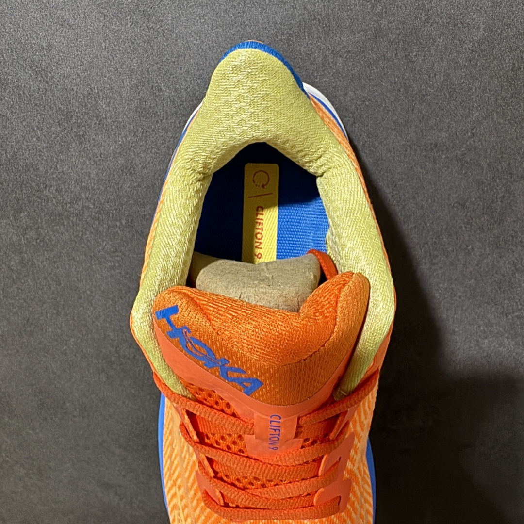 HOKA W CLIFTON PRO 轻量低帮户外越野跑鞋 户外山脉越野轻量运动跑鞋 鞋面用轻的无缝架构 鞋带用了弹性不