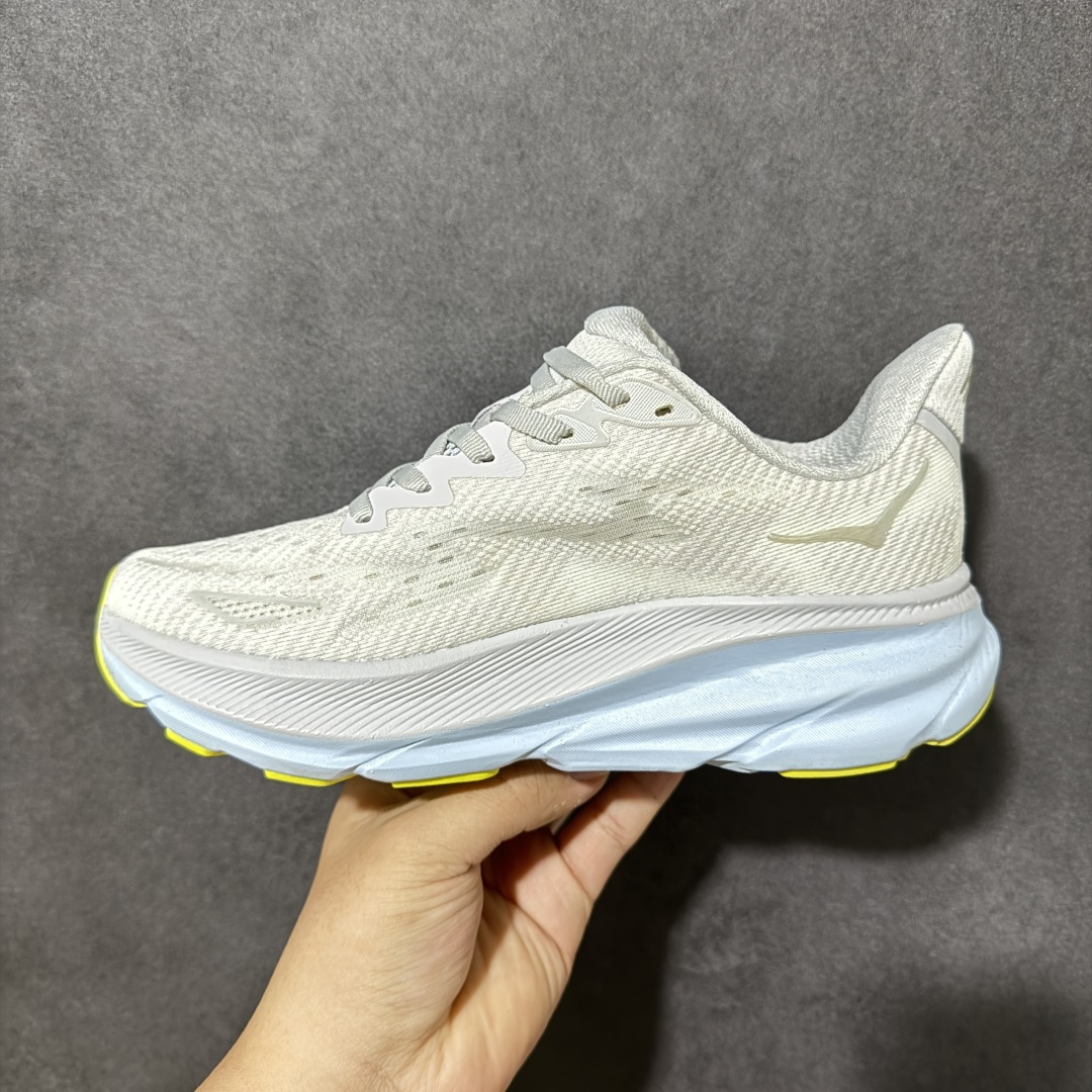 HOKA W CLIFTON PRO 轻量低帮户外越野跑鞋 户外山脉越野轻量运动跑鞋 鞋面用轻的无缝架构 鞋带用了弹性不