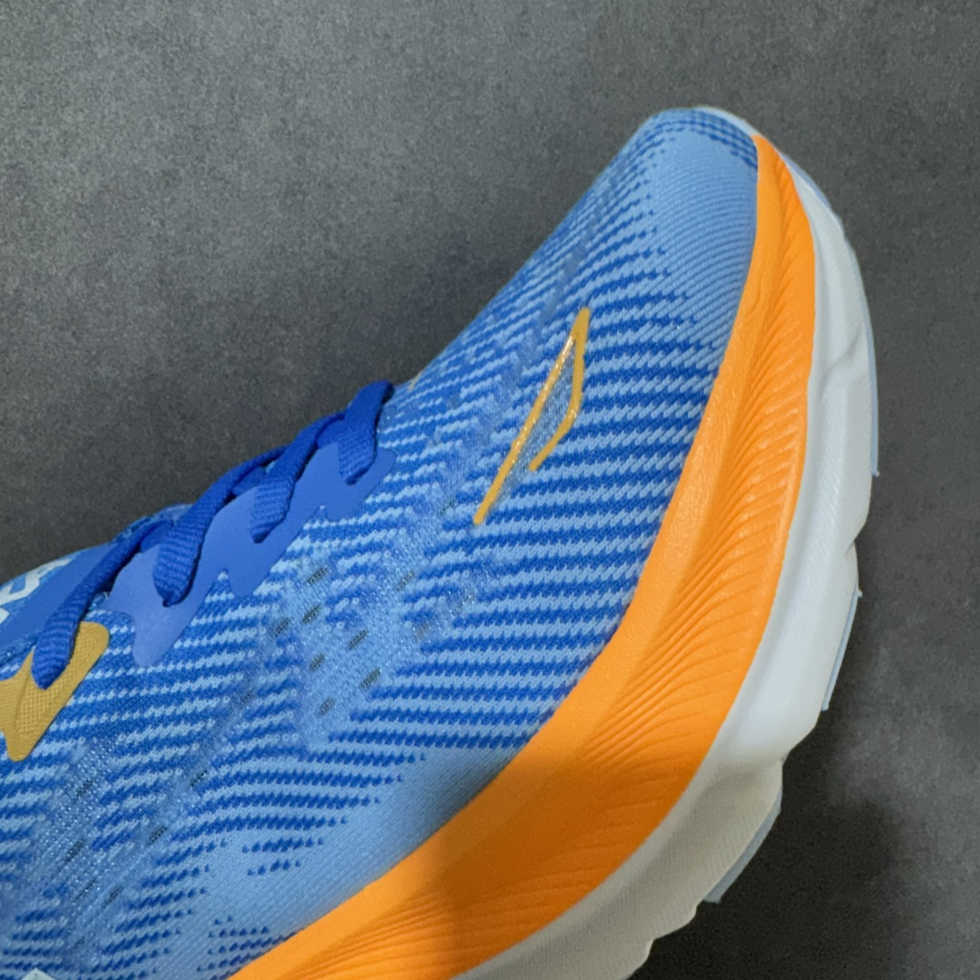 HOKA W CLIFTON PRO 轻量低帮户外越野跑鞋 户外山脉越野轻量运动跑鞋 鞋面用轻的无缝架构 鞋带用了弹性不