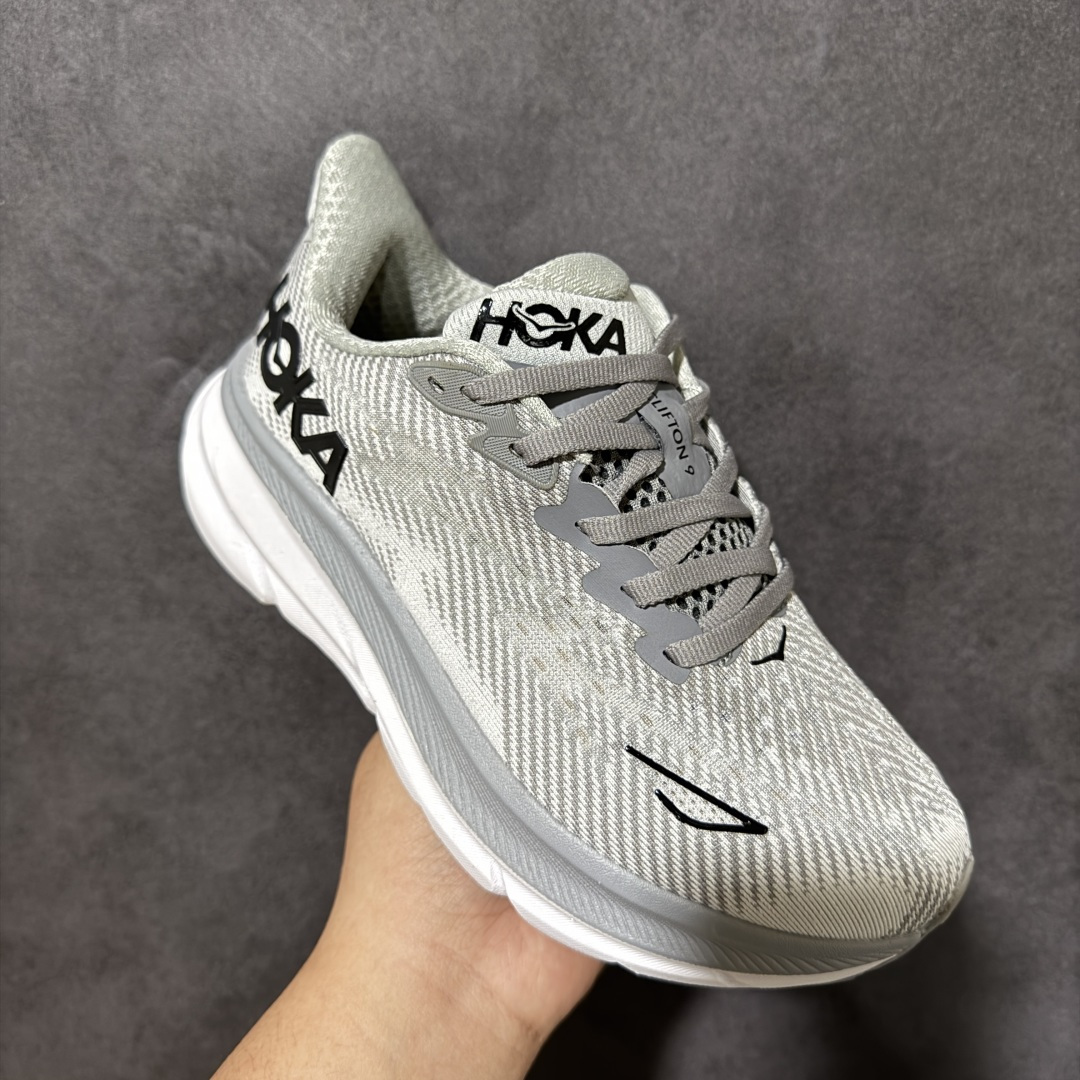 HOKA W CLIFTON PRO 轻量低帮户外越野跑鞋 户外山脉越野轻量运动跑鞋 鞋面用轻的无缝架构 鞋带用了弹性不