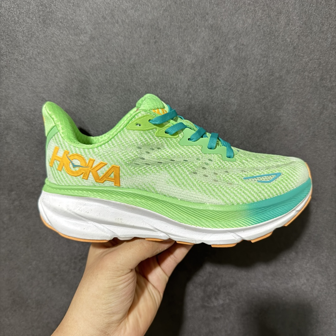 HOKA W CLIFTON PRO 轻量低帮户外越野跑鞋 户外山脉越野轻量运动跑鞋 鞋面用轻的无缝架构 鞋带用了弹性不 HOKA W CLIFTON PRO 轻量低帮户外越野跑鞋 户外山脉越野轻量运动跑鞋 鞋面用轻的无缝架构 鞋带用了弹性不