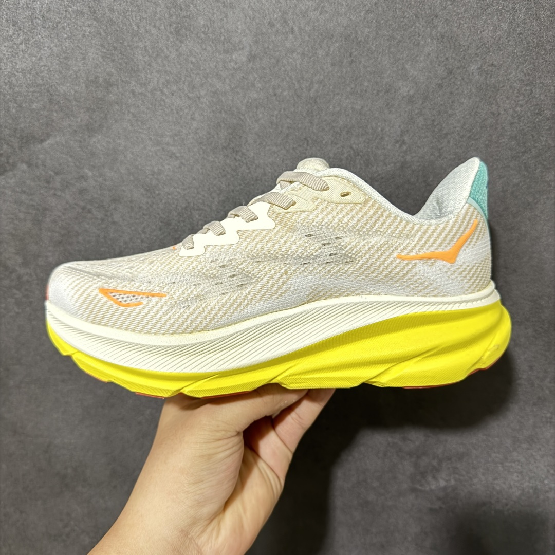 HOKA W CLIFTON PRO 轻量低帮户外越野跑鞋 户外山脉越野轻量运动跑鞋 鞋面用轻的无缝架构 鞋带用了弹性不