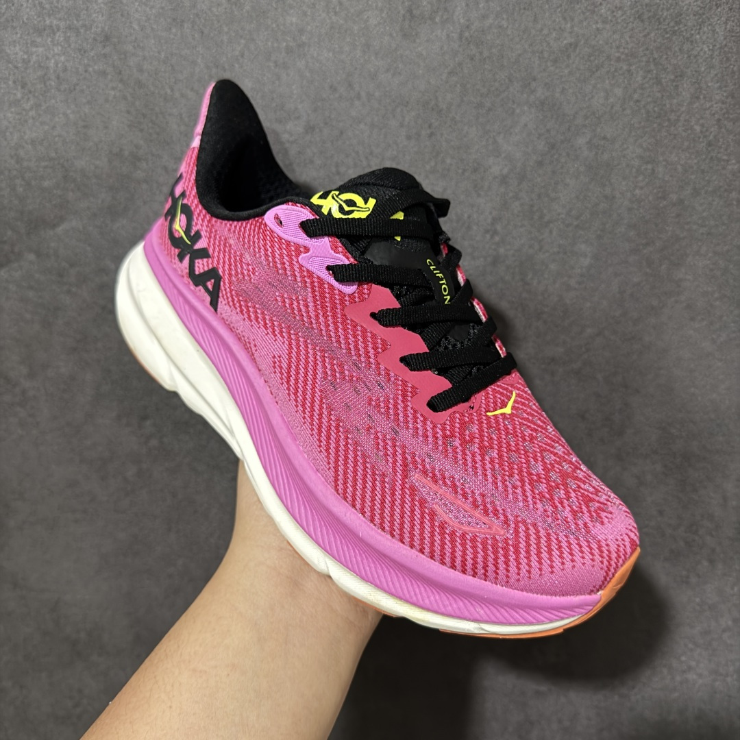 HOKA W CLIFTON PRO 轻量低帮户外越野跑鞋 户外山脉越野轻量运动跑鞋 鞋面用轻的无缝架构 鞋带用了弹性不