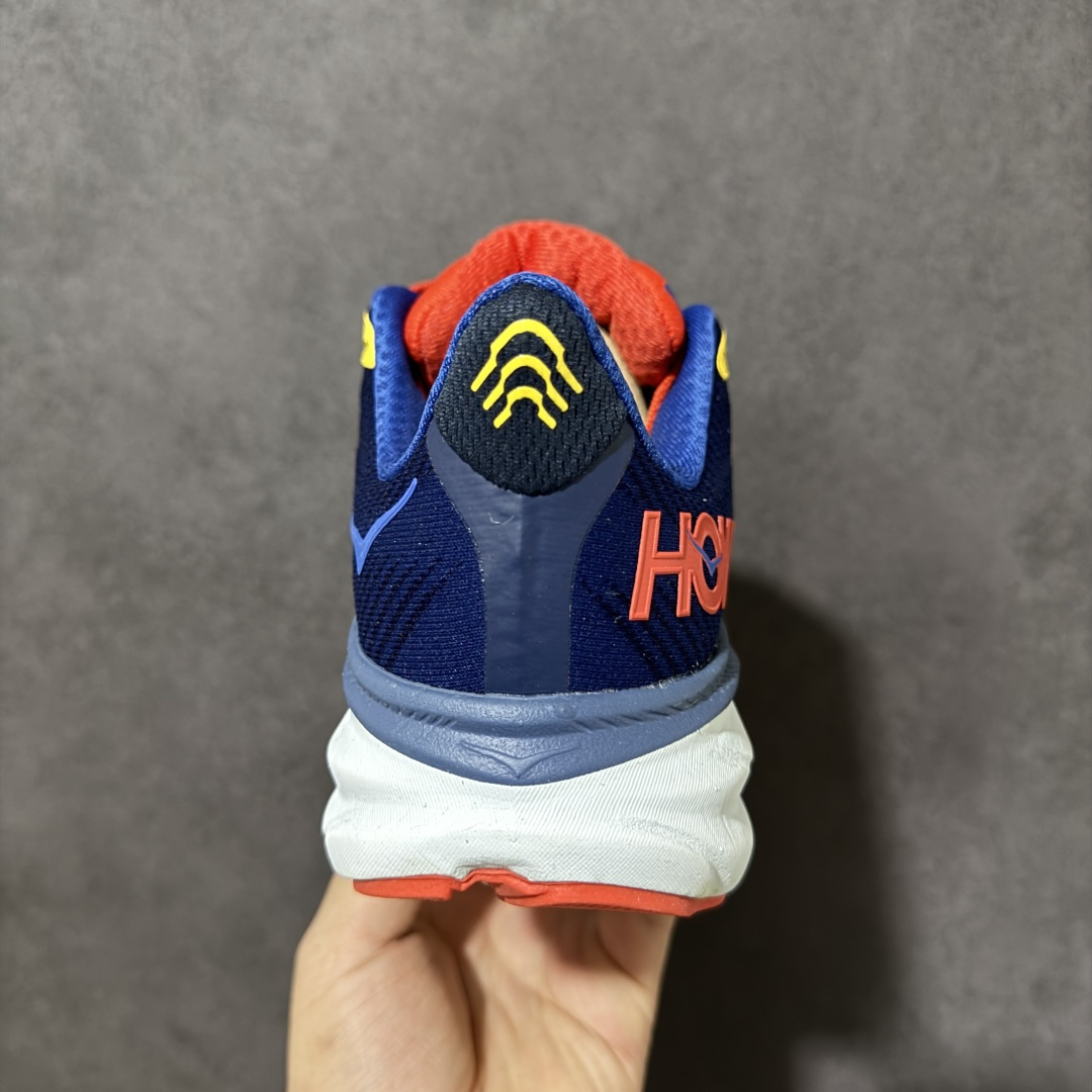 HOKA W CLIFTON PRO 9 轻量低帮户外越野跑鞋 户外山脉越野轻量运动跑鞋 鞋面用轻的无缝架构 鞋带用了弹