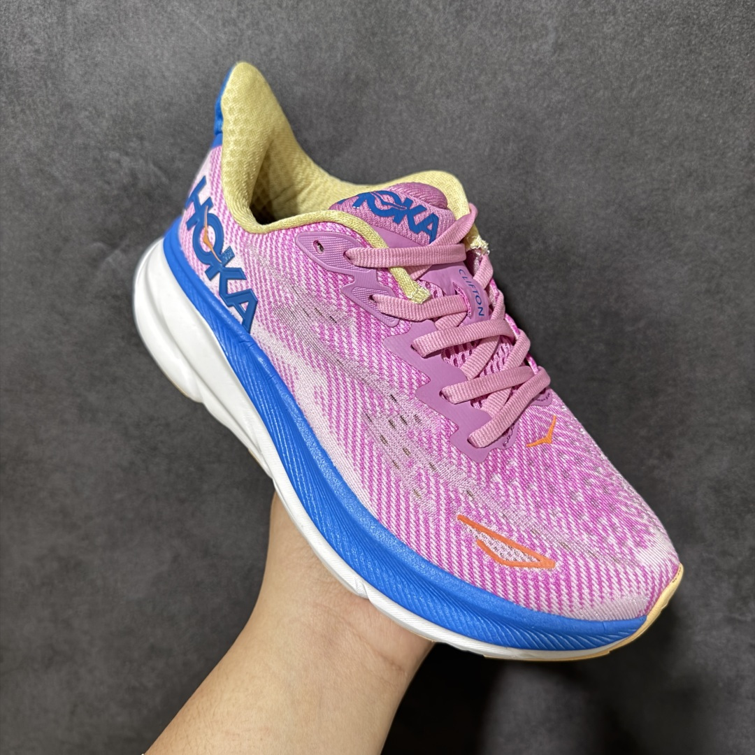 HOKA W CLIFTON PRO 9 轻量低帮户外越野跑鞋 户外山脉越野轻量运动跑鞋 鞋面用轻的无缝架构 鞋带用了弹