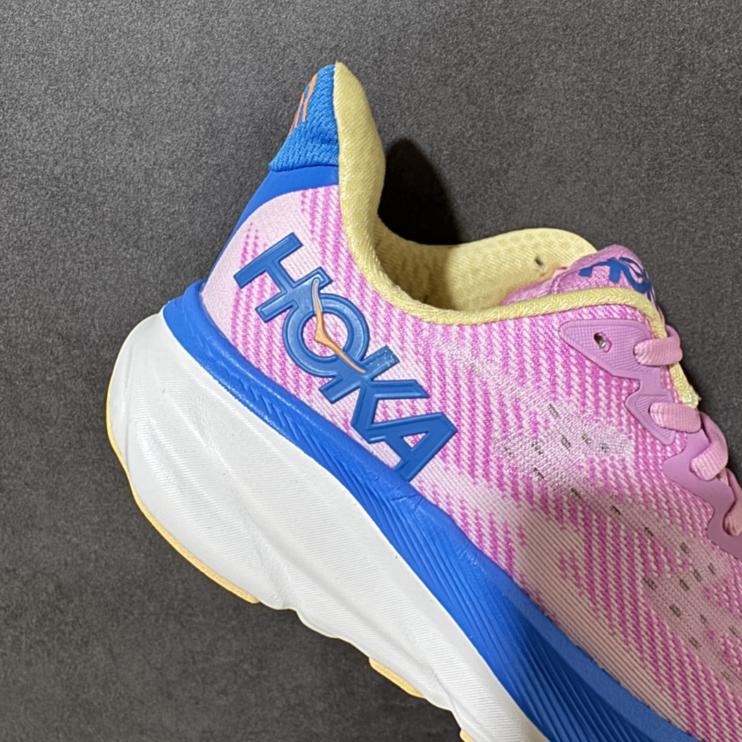 HOKA W CLIFTON PRO 9 轻量低帮户外越野跑鞋 户外山脉越野轻量运动跑鞋 鞋面用轻的无缝架构 鞋带用了弹