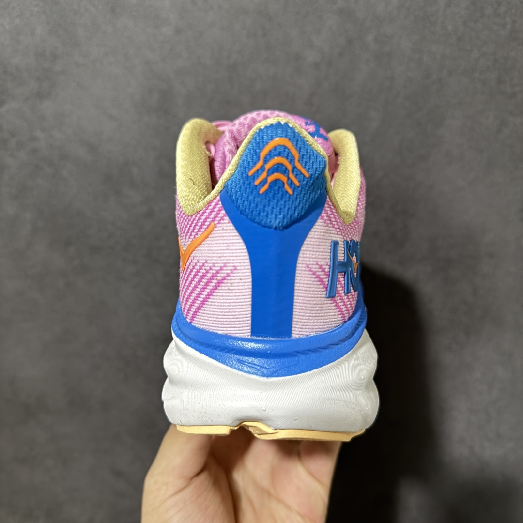 HOKA W CLIFTON PRO 9 轻量低帮户外越野跑鞋 户外山脉越野轻量运动跑鞋 鞋面用轻的无缝架构 鞋带用了弹