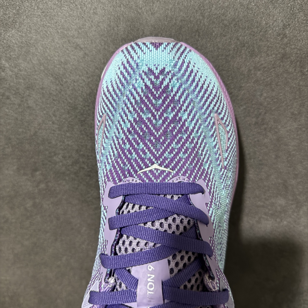 HOKA W CLIFTON PRO 9 轻量低帮户外越野跑鞋 户外山脉越野轻量运动跑鞋 鞋面用轻的无缝架构 鞋带用了弹