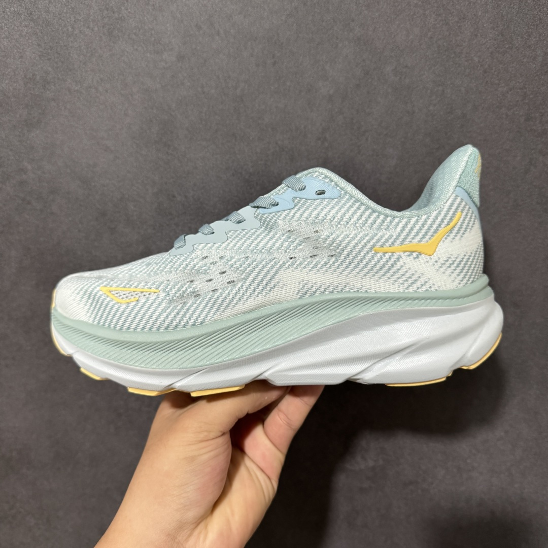 HOKA W CLIFTON PRO 9 轻量低帮户外越野跑鞋 户外山脉越野轻量运动跑鞋 鞋面用轻的无缝架构 鞋带用了弹
