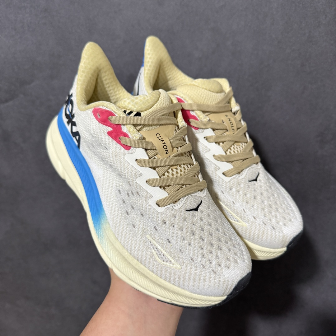 HOKA W CLIFTON PRO 9 合集 轻量低帮户外越野跑鞋 户外山脉越野轻量运动跑鞋 鞋面用轻的无缝架构 鞋带