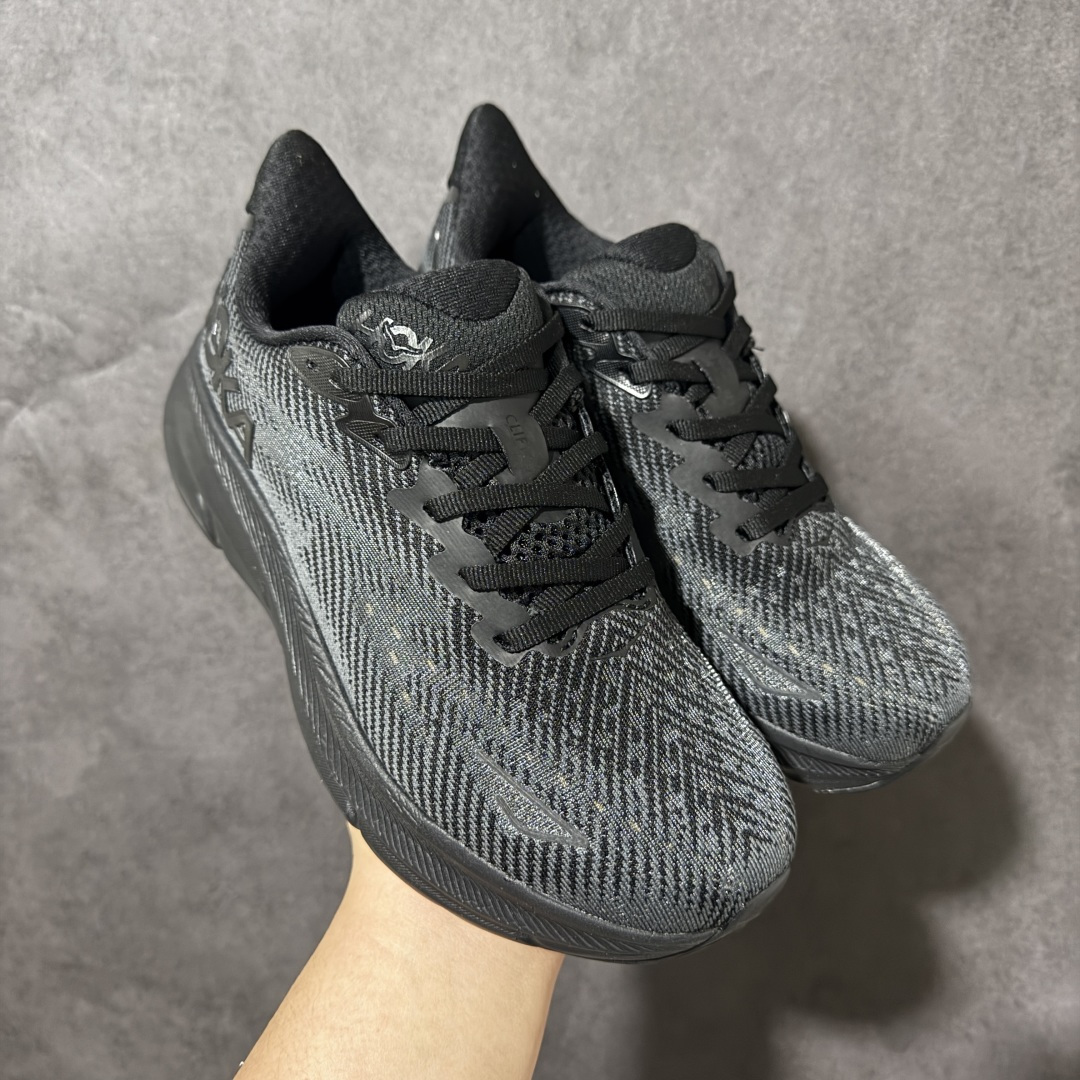 HOKA W CLIFTON PRO 9 合集 轻量低帮户外越野跑鞋 户外山脉越野轻量运动跑鞋 鞋面用轻的无缝架构 鞋带
