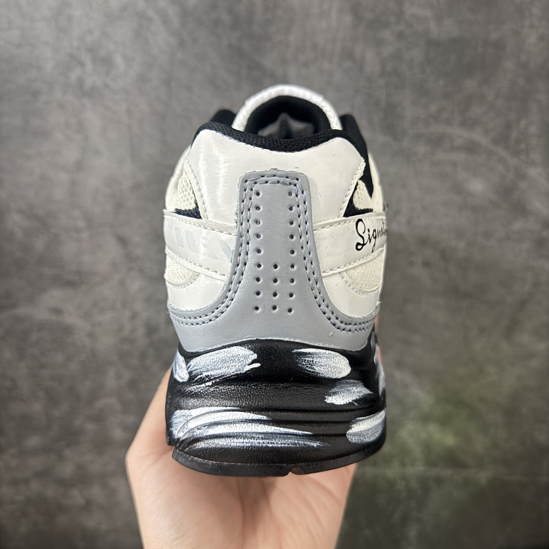 NIKE INITIATOR 创始者系列复古休闲运动舒适跑鞋 此款为人工手绘定制图案 原版基于Nike Initiato
