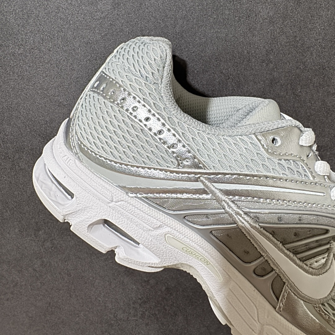 Nike Air Max Moto 2K 耐克 百搭舒适耐磨 低帮跑步鞋 货号:HQ2056 011 尺码:36 36.