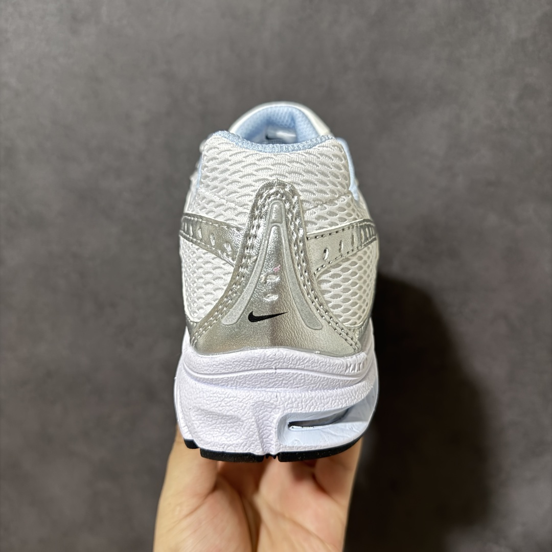 Nike Air Max Moto 2K 耐克 百搭舒适耐磨 低帮跑步鞋 货号:HQ2056-107 尺码:36 36.