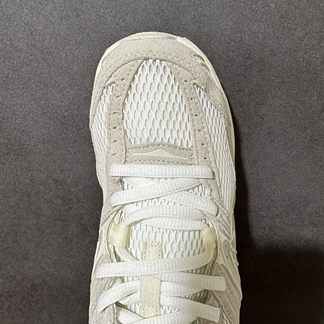 Nike Air Max Moto 2K 耐克 百搭舒适耐磨 低帮跑步鞋 货号:HQ2056-100 尺码:36 36.