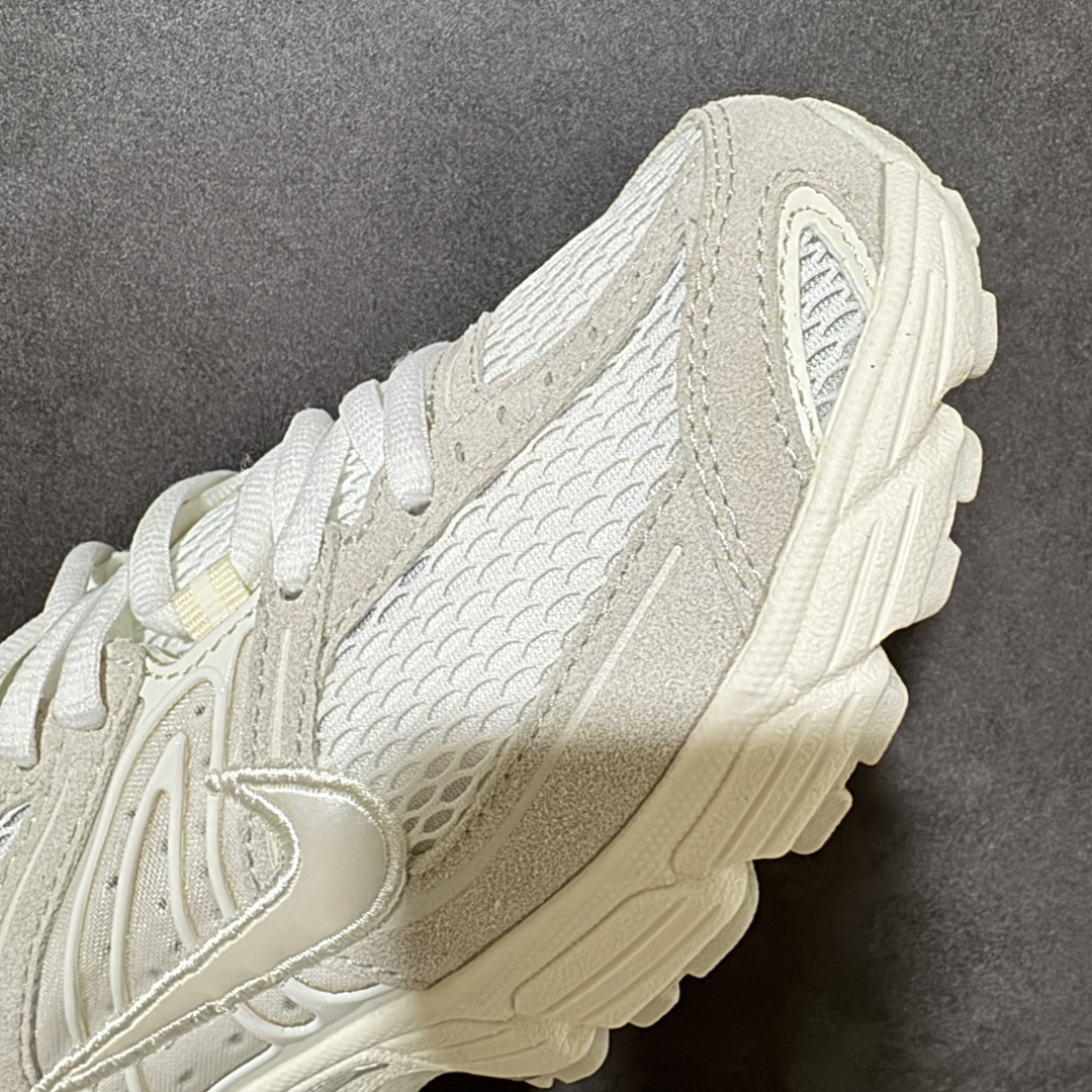 Nike Air Max Moto 2K 耐克 百搭舒适耐磨 低帮跑步鞋 货号:HQ2056-100 尺码:36 36.