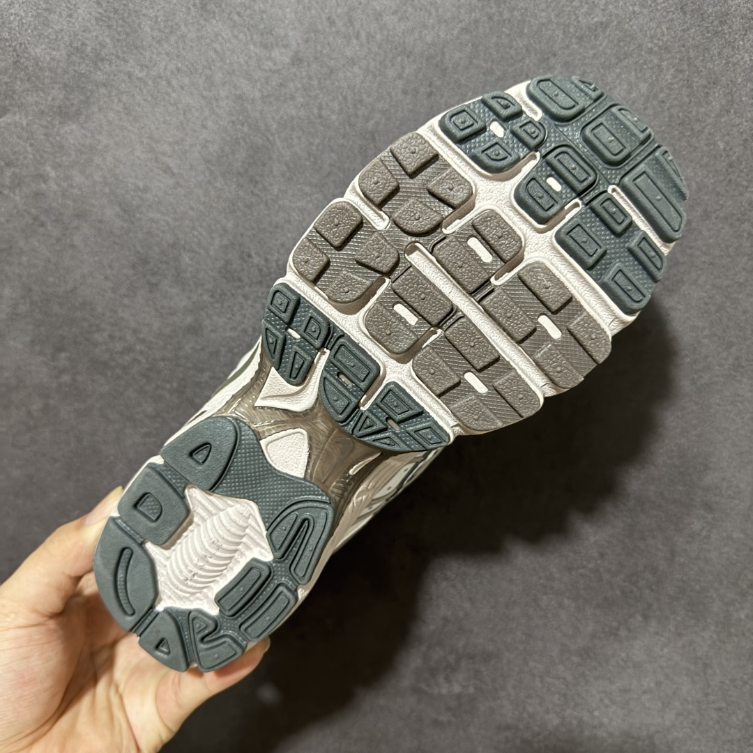 Nike Air Max Moto 2K 耐克 百搭舒适耐磨 低帮跑步鞋 货号:IQ9279 008 尺码:39-46 