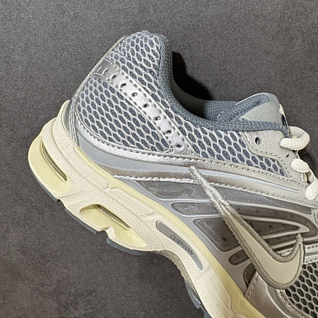 Nike Air Max Moto 2K 耐克 百搭舒适耐磨 低帮跑步鞋 货号:IQ7592 077 尺码:39-46 