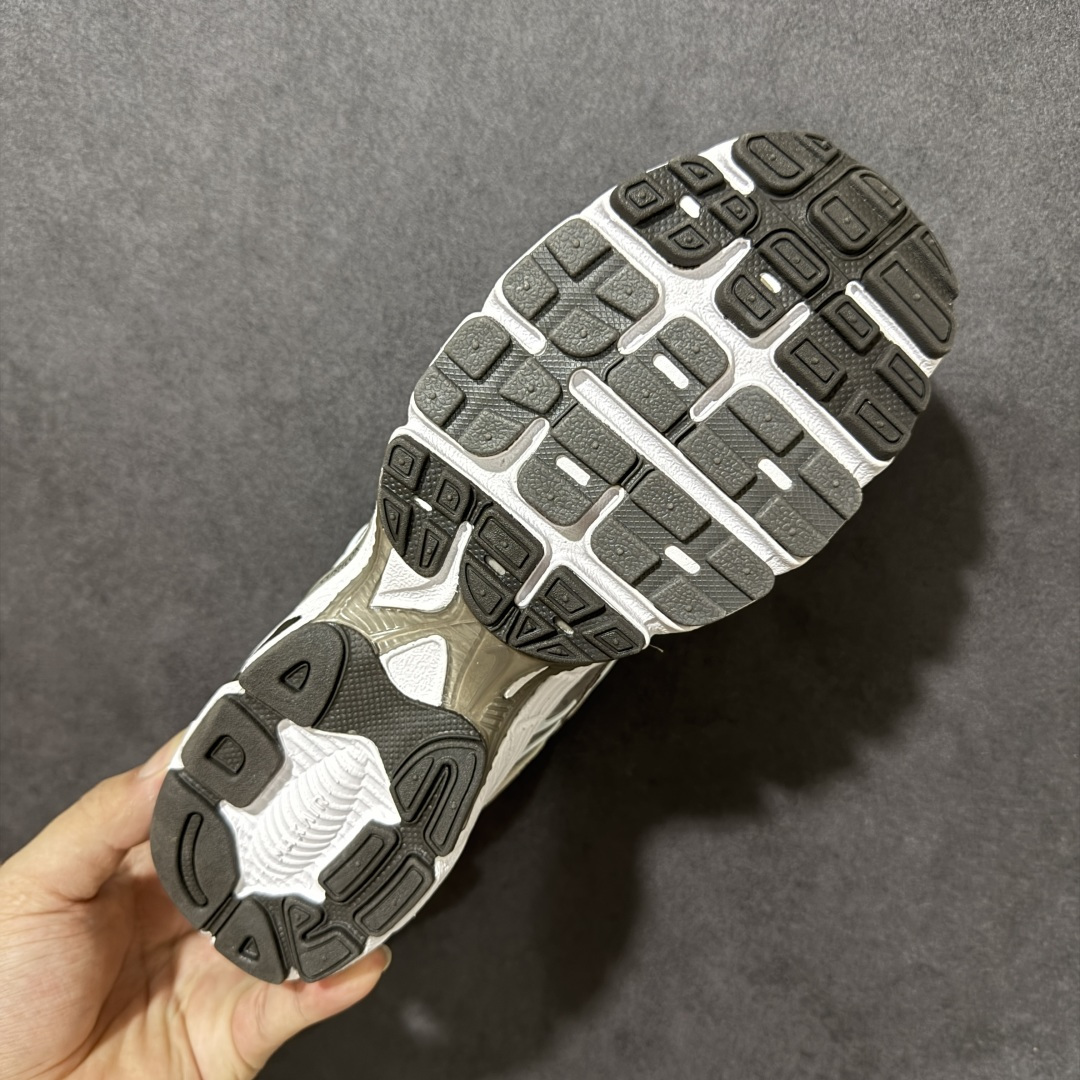 Nike Air Max Moto 2K 耐克 百搭舒适耐磨 低帮跑步鞋 货号:IQ4924 002 尺码:39-46 